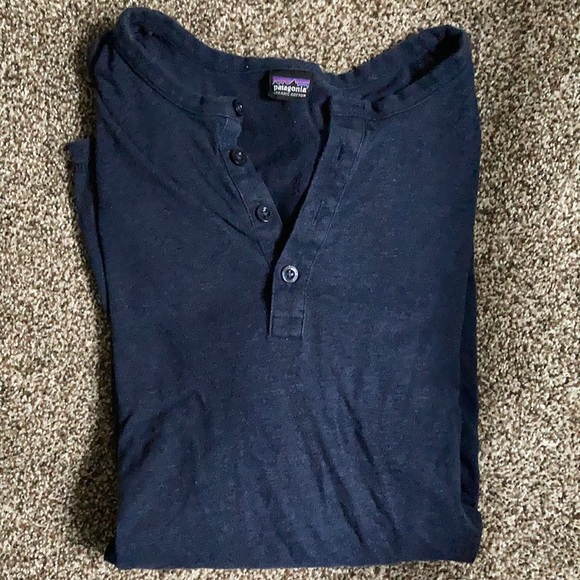Patagonia Henley - Picture 1 of 1